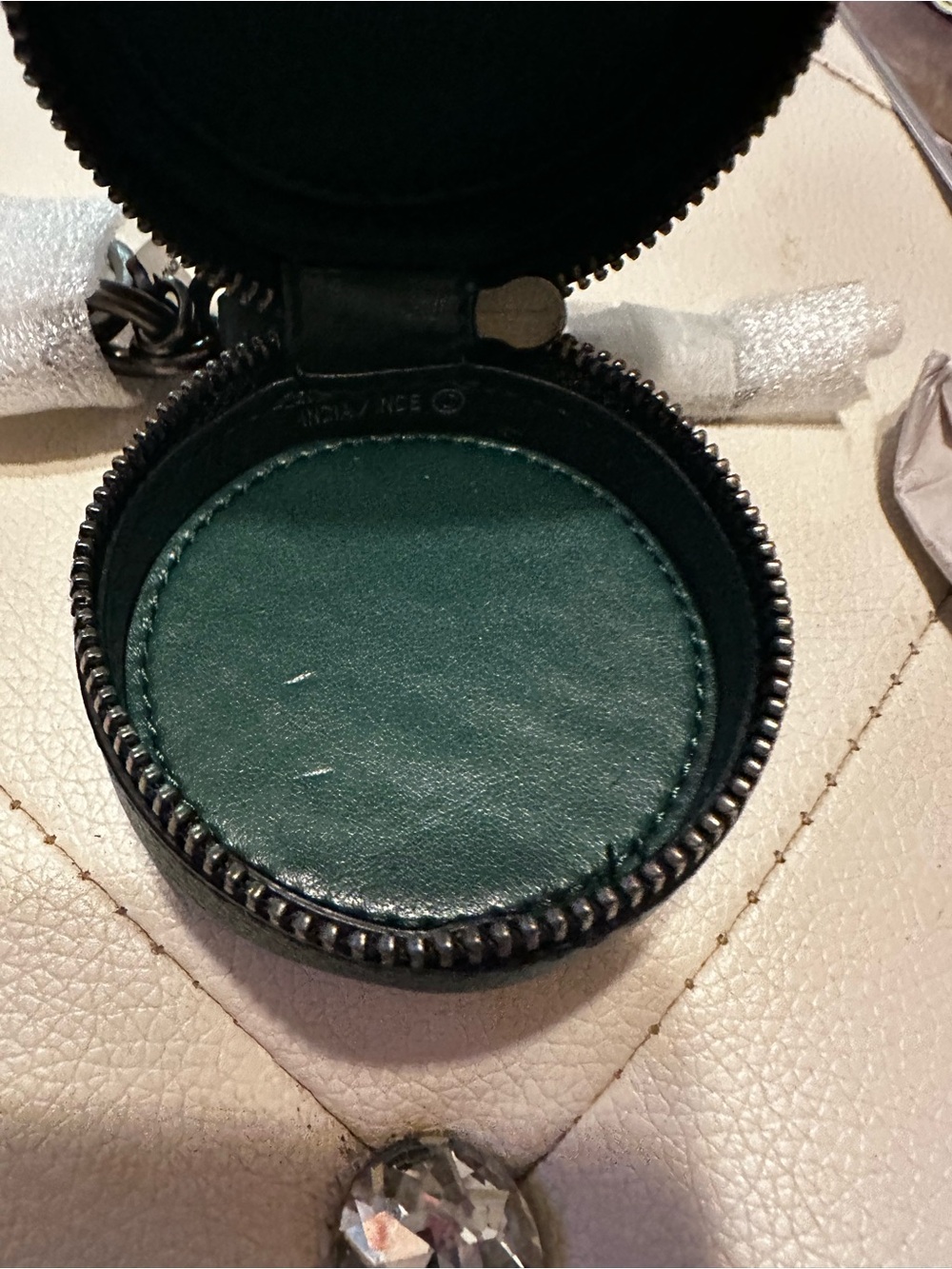 Coach Round Green Leather Multi Use Case with Keychain - Picture 6 of 6